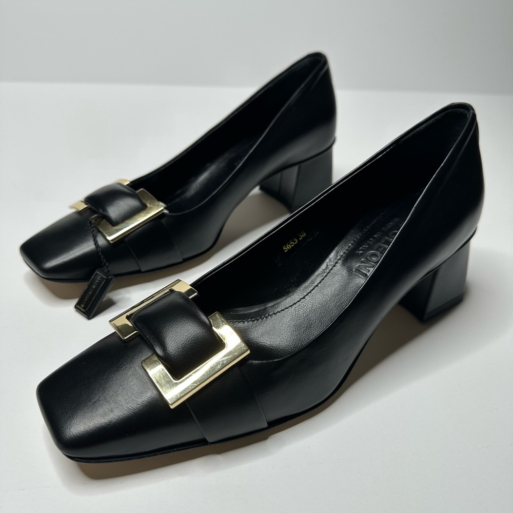 Napoleoni black leather heels, square toe with gold buckle - size 8
